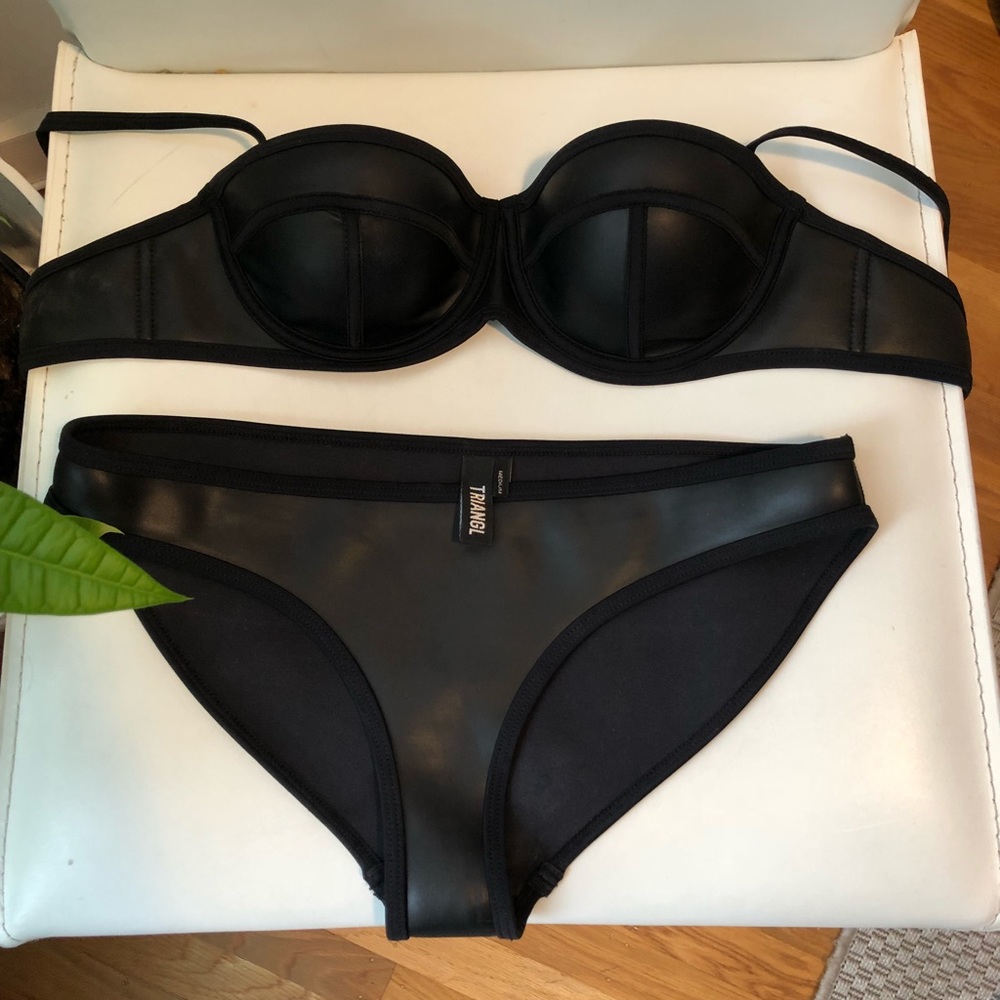 Triangl Milly New York Noir